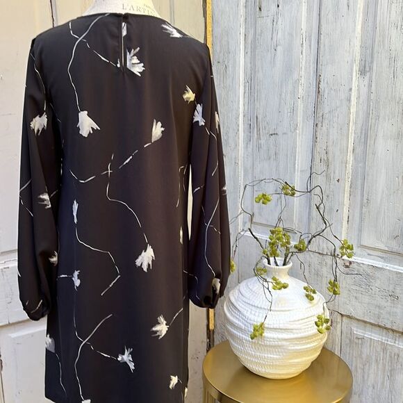 A NEW DAY, LADIES FLORAL SHIFT DRESS. Size S - Picture 6 of 6